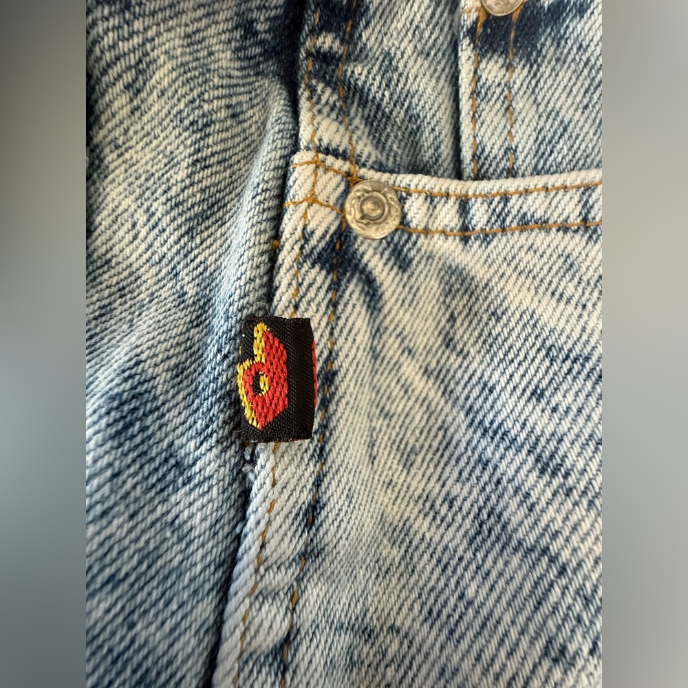 Vintage B Sasson Acid Washed Denim Skirt. Size 9. - Picture 7 of 10